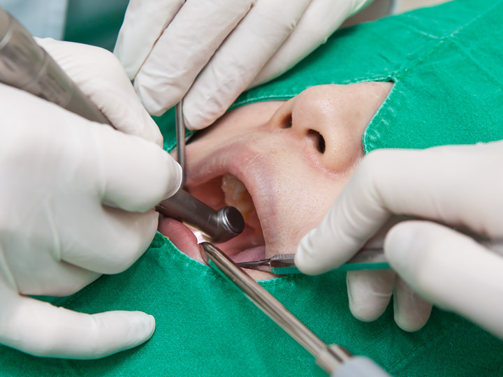 5.诊查
诊疗期间会有中国语职员进行翻译,有疑问可随时提问。