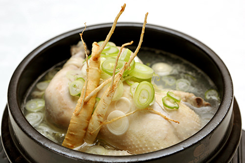 (参鸡汤) 发音:三给汤