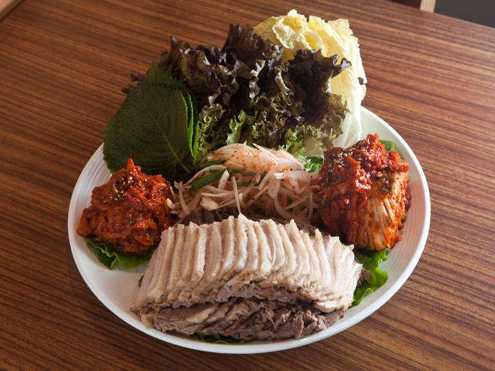 让人食指大动的菜包肉