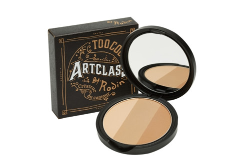 Too cool for school
三色面部修容粉饼
(ART CLASS BY RODIN)
9.5g