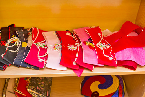 用来防寒的头饰(掩额巾)