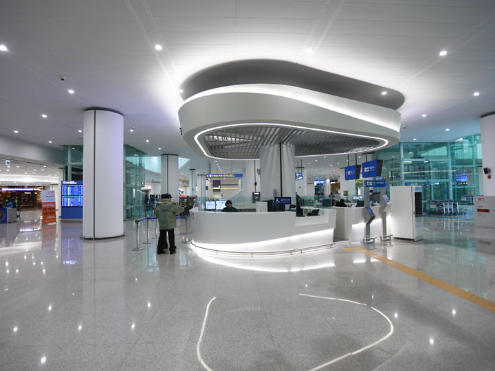仁川机场T2服务台(检票口)