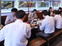 韩国餐厅自动餐券贩卖机见多！AA制成主流？