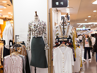 韩国地下购物中心秋季上新，换季折扣季进行中！