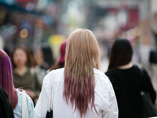 当下韩国最流行的发色是？