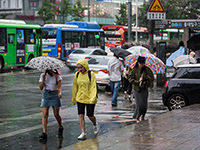 梅雨季袭来，雨中的首尔是怎样的？