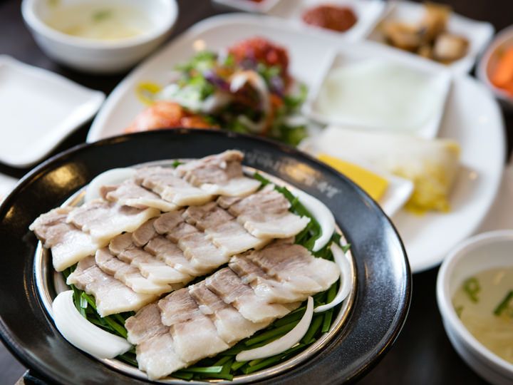 合满怡包肉・猪蹄 弘大站店