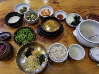 飞鹤山大麦饭生刀切面