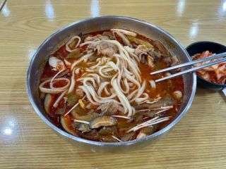 渼沙里麦色醋鸡面 COEX店