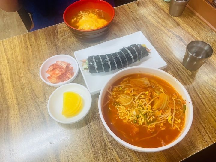 紫菜包饭天国 西面A１店