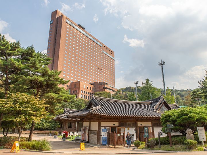 haus COFFEE & DESSERT