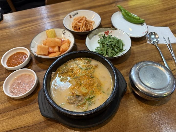 信义主糯米肠 首尔广场店