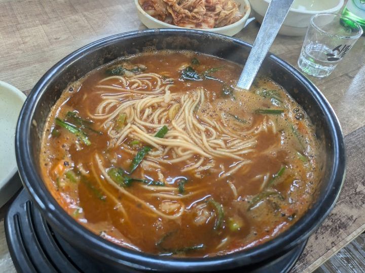 泰成泥鳅汤_韩国美食_韩国旅游网-韩巢