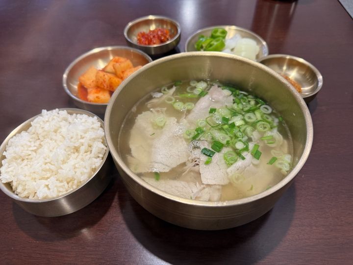 光华门汤饭 新世界百货总店