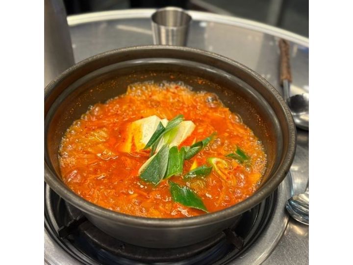 奉侍泡菜汤_韩国美食_韩国旅游网-韩巢