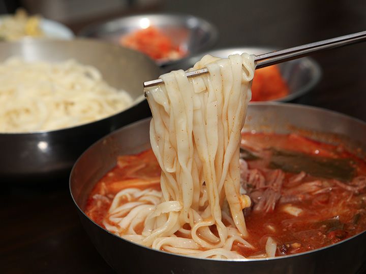 文培洞肉刀切面