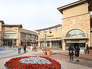 骊州名牌折扣购物中心