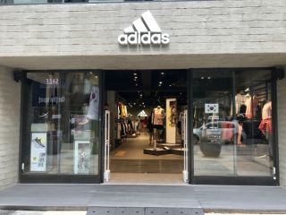 阿迪达斯 BCS光复