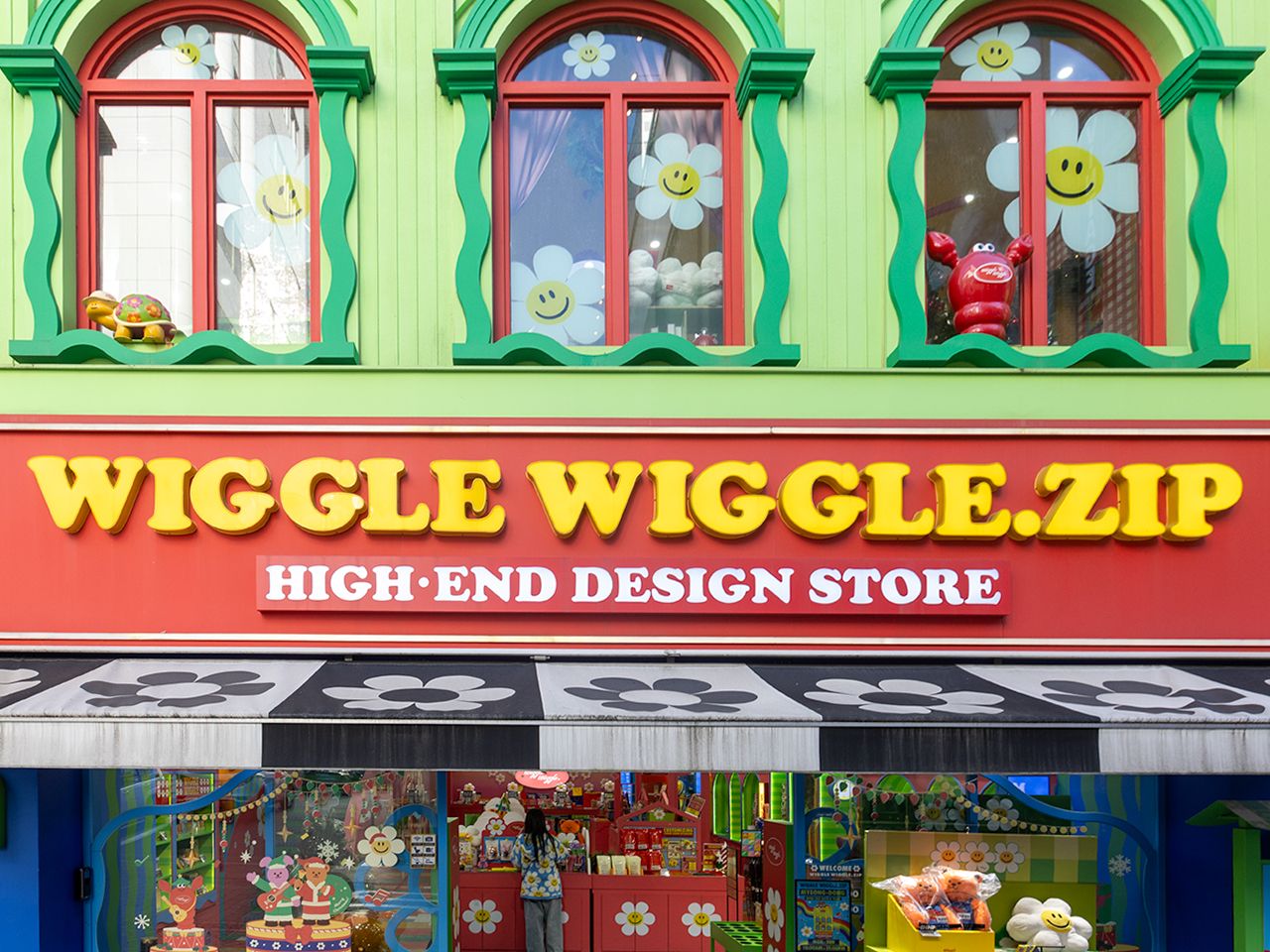 WIGGLE WIGGLE ZIP 明洞店