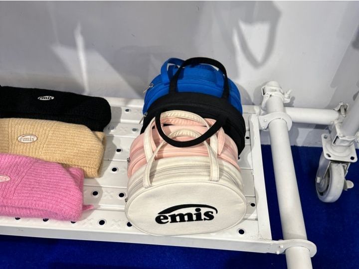 emis 新世界百货CentumCity店