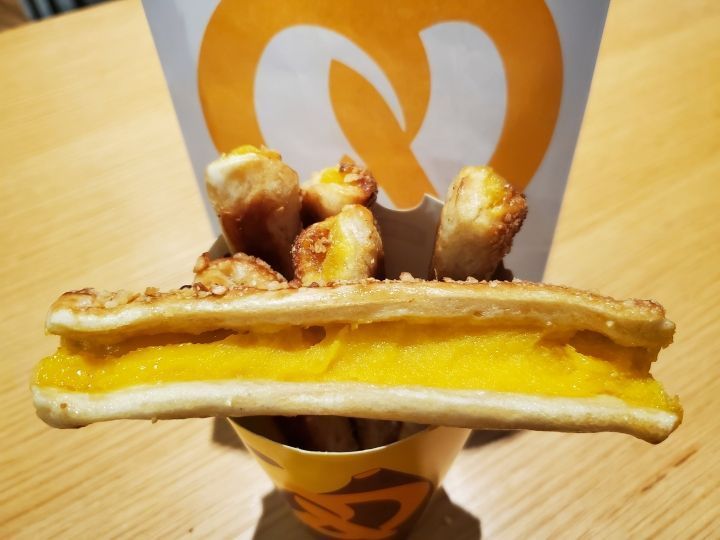 Auntie Anne’s DOOTA MALL店