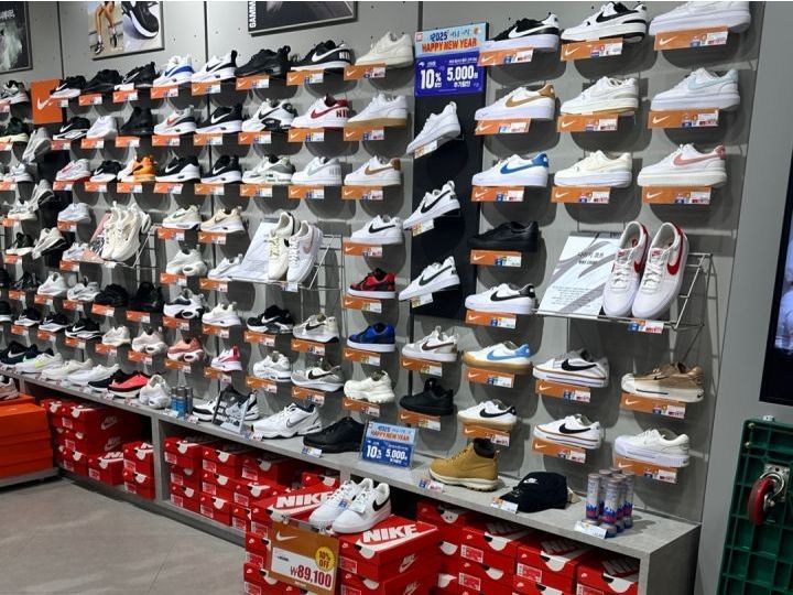 ABC MART SE釜山西面三井塔楼店