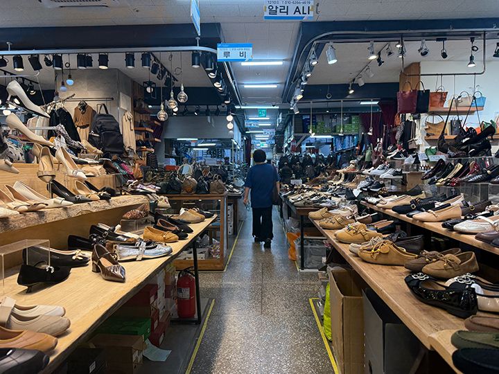 釜山自由批发市场