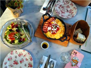 50楼超梦幻空中花园餐厅——“世上的全部早餐”