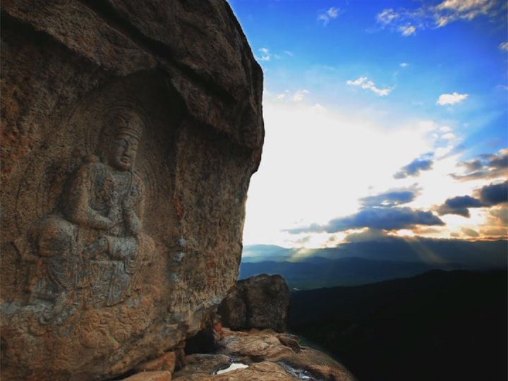 磨崖佛