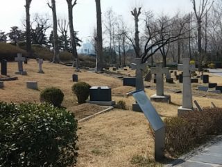 杨花津外国人传教士墓园 韩国景点推荐 韩国旅游网 韩巢网