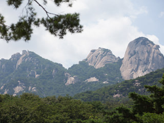 牛耳洞登山村