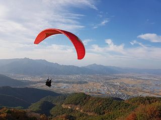 谷城火车村 滑翔伞