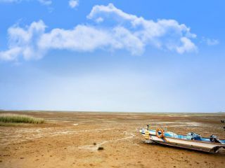 务安黄土泥滩乐园